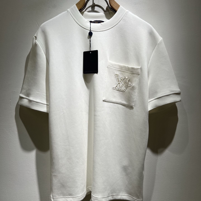 l0vis Vvtt0n t-shirt